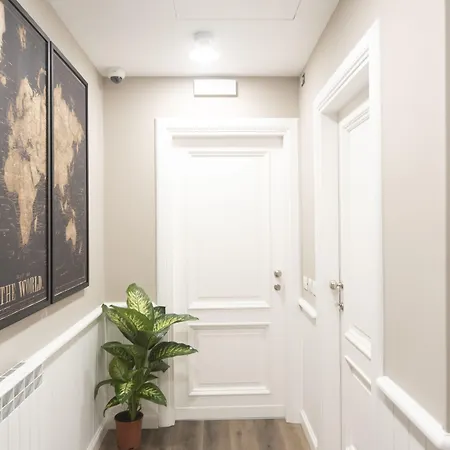 Sacconi Palace B&B 로마