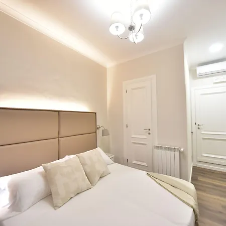 Sacconi Palace B&B 로마