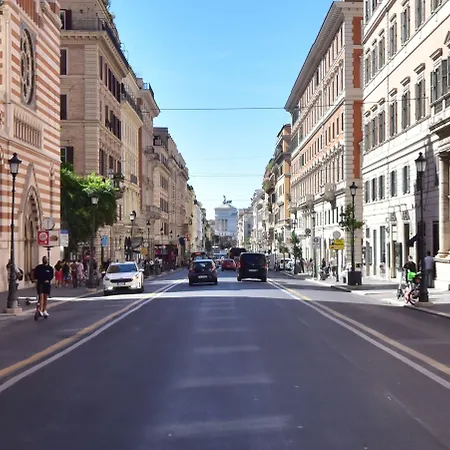 Sacconi Palace 4* ローマ