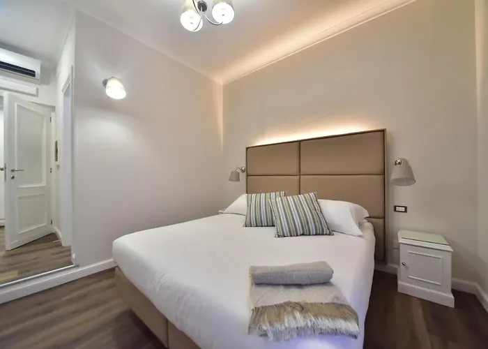 فندق مبيت وإفطار Sacconi Palace 4*